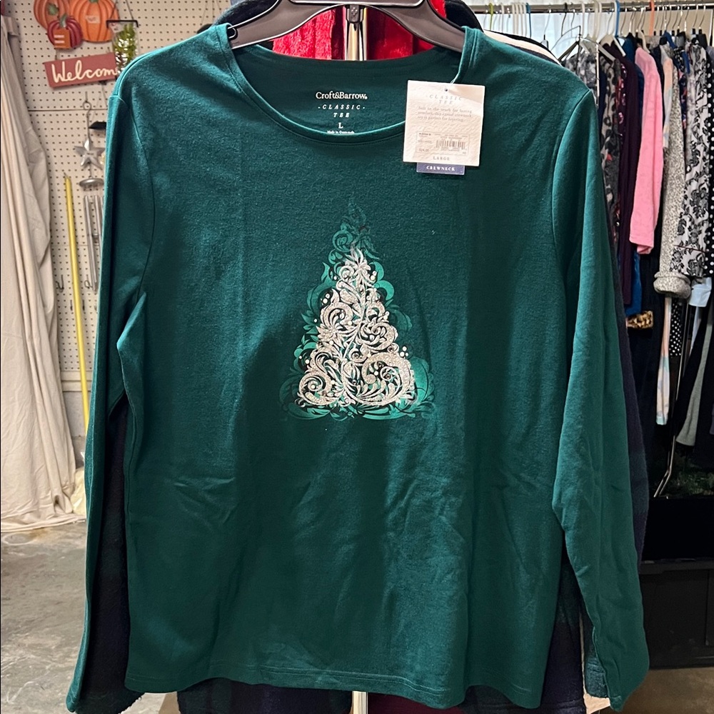 Croft & Barrow Teal Long Sleeve Top with Artistic Design